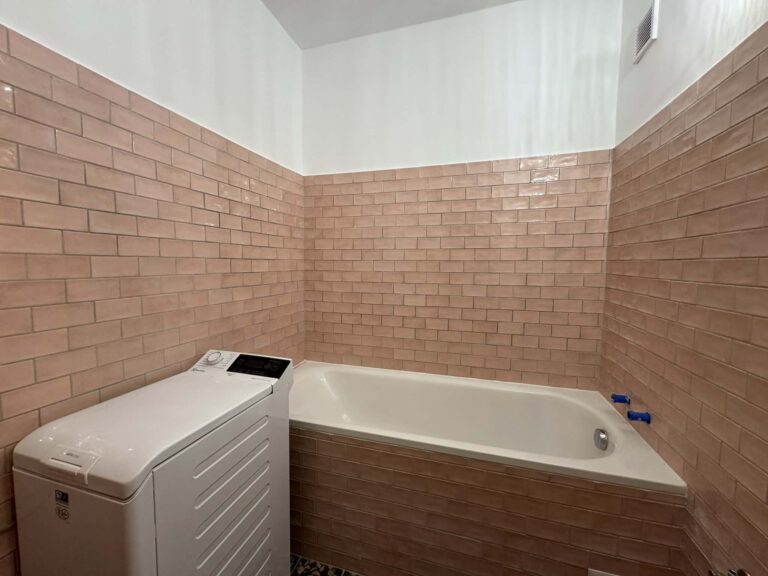 1f5eafee-bea6-4932-b852-d9a3f1537886