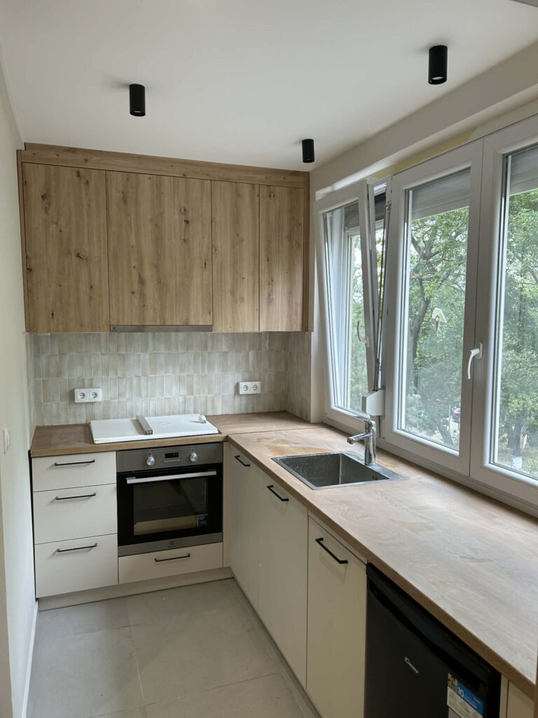 943a87f0-d666-4c76-a5a8-df145118c530